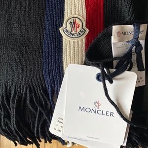 Moncler Scarf